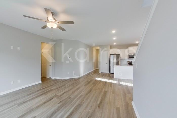 7321 Foggy River Dr - Photo 3 of 24