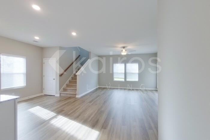 7321 Foggy River Dr - Photo 7 of 24