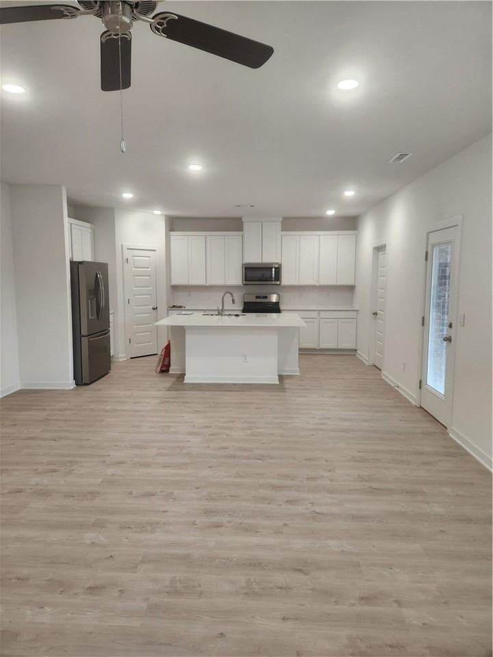 4008 Aryana Ave - Photo 6 of 24