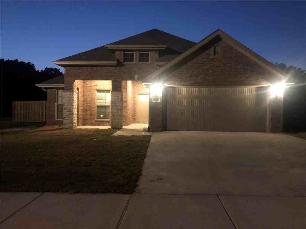 448 Fox Cir - Photo 2 of 28