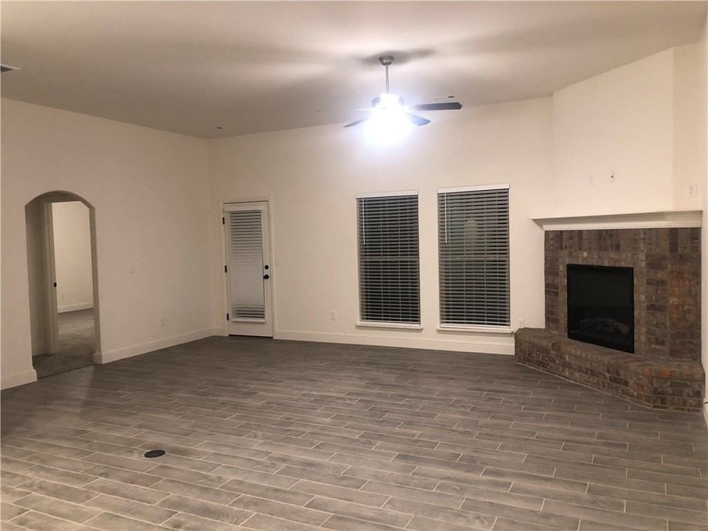 448 Fox Cir - Photo 4 of 28
