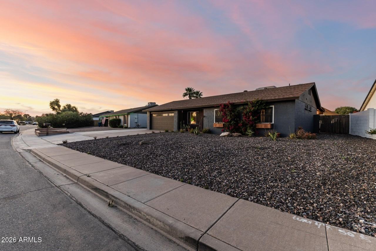 2200 N Los Altos Dr - Photo 3 of 45