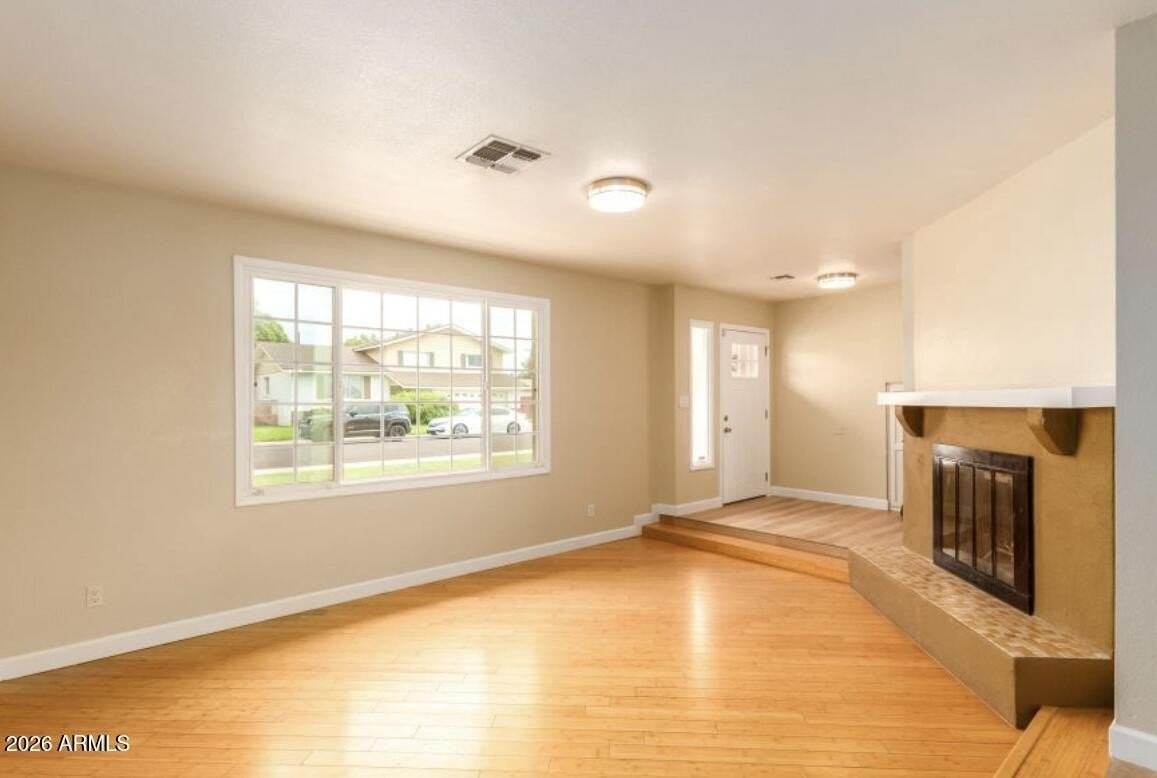 919 E La Jolla Dr - Photo 5 of 10