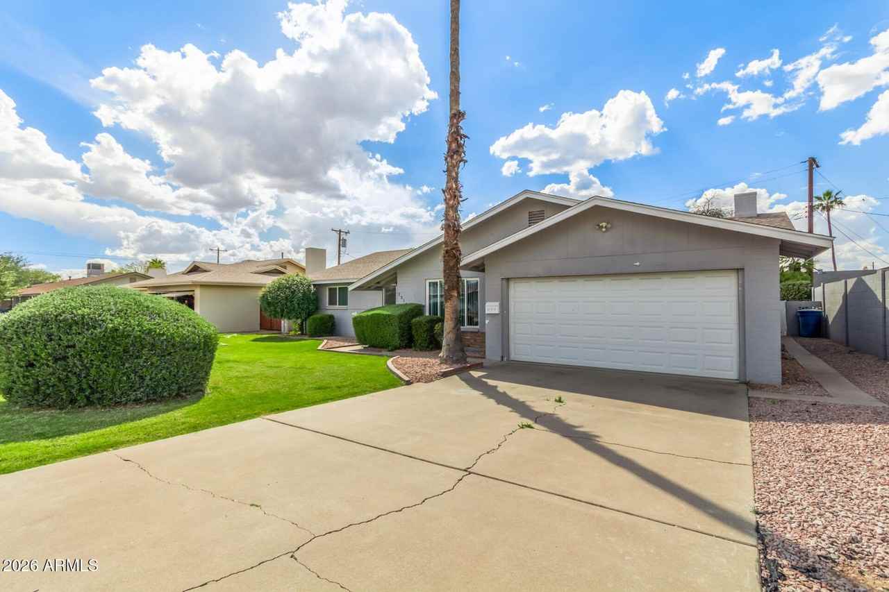 3312 S Ventura Dr - Photo 2 of 20