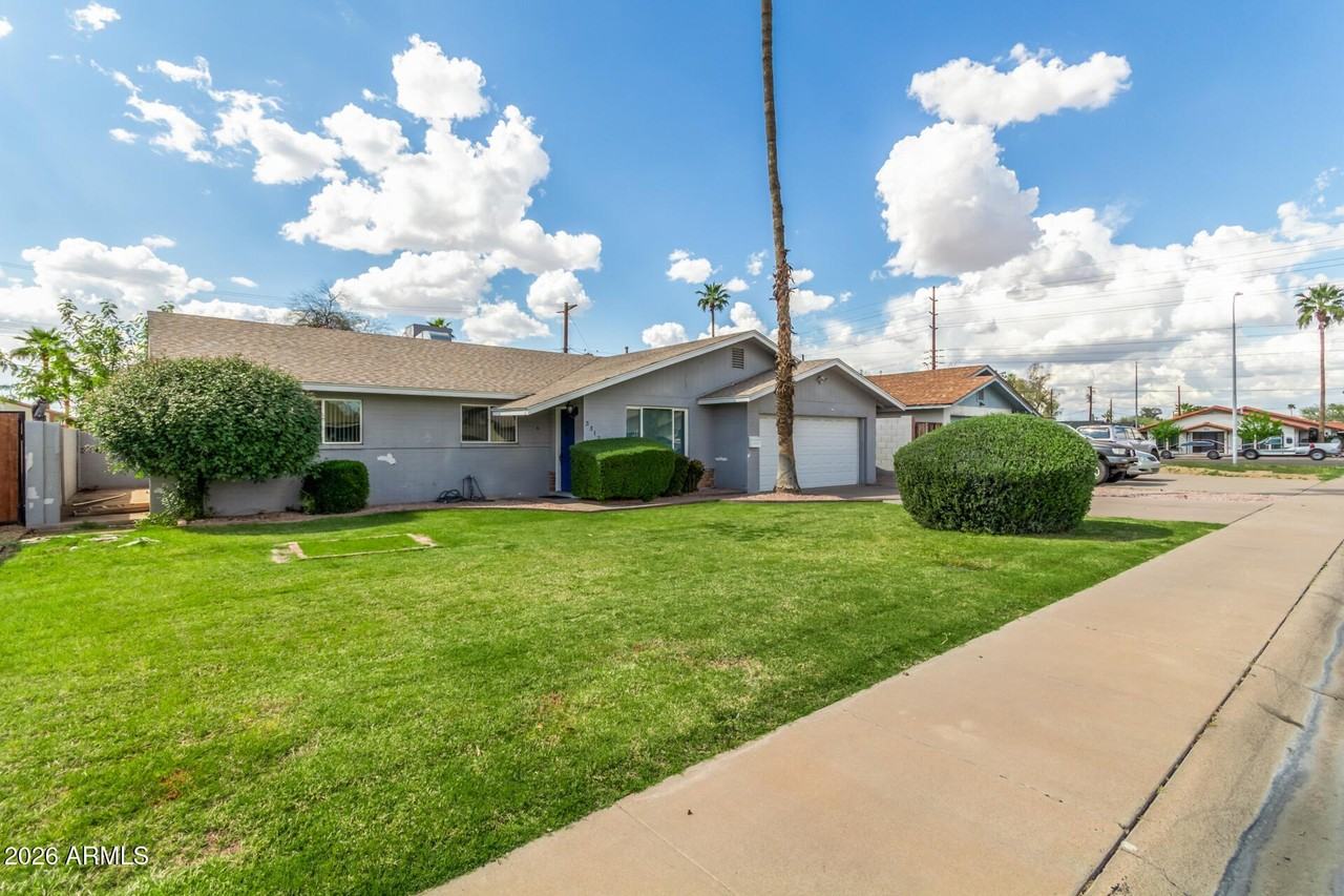 3312 S Ventura Dr - Photo 3 of 20