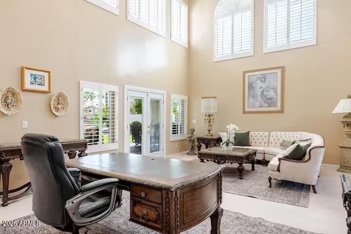 1904 E Catamaran Ct - Photo 3 of 18