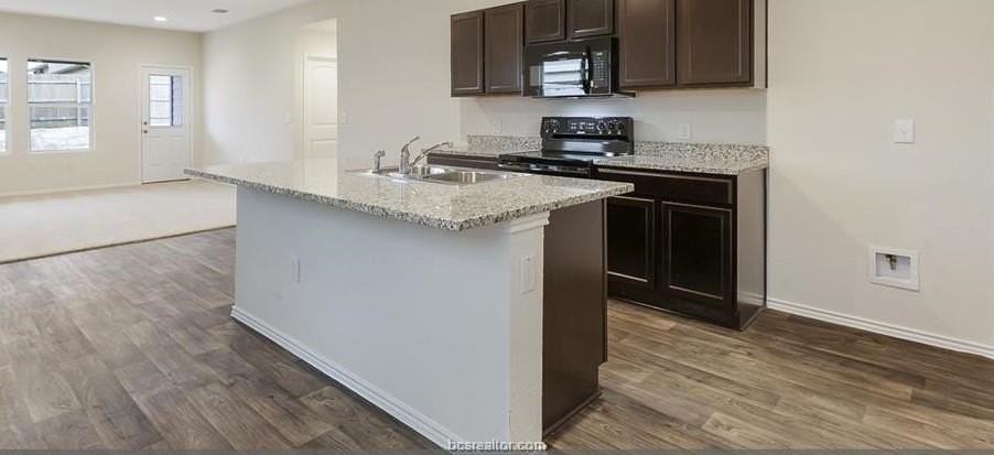 1235 Amistad Loop - Photo 4 of 7