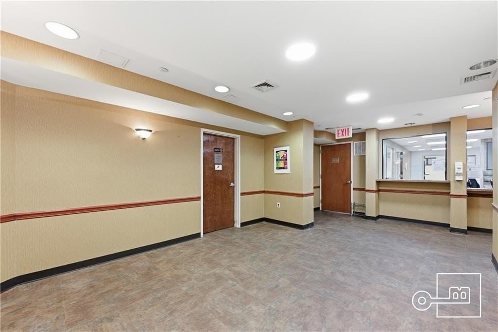 577 Prospect Ave - Photo 2 of 14