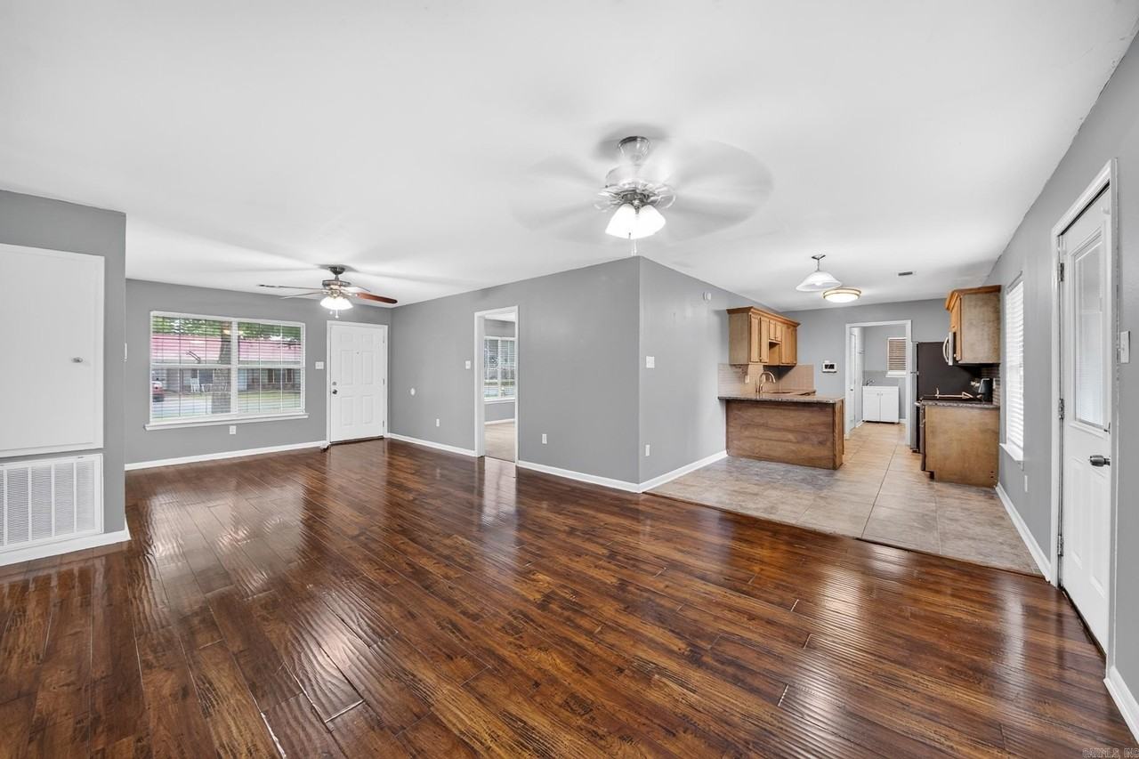 15 Burns Dr - Photo 5 of 34