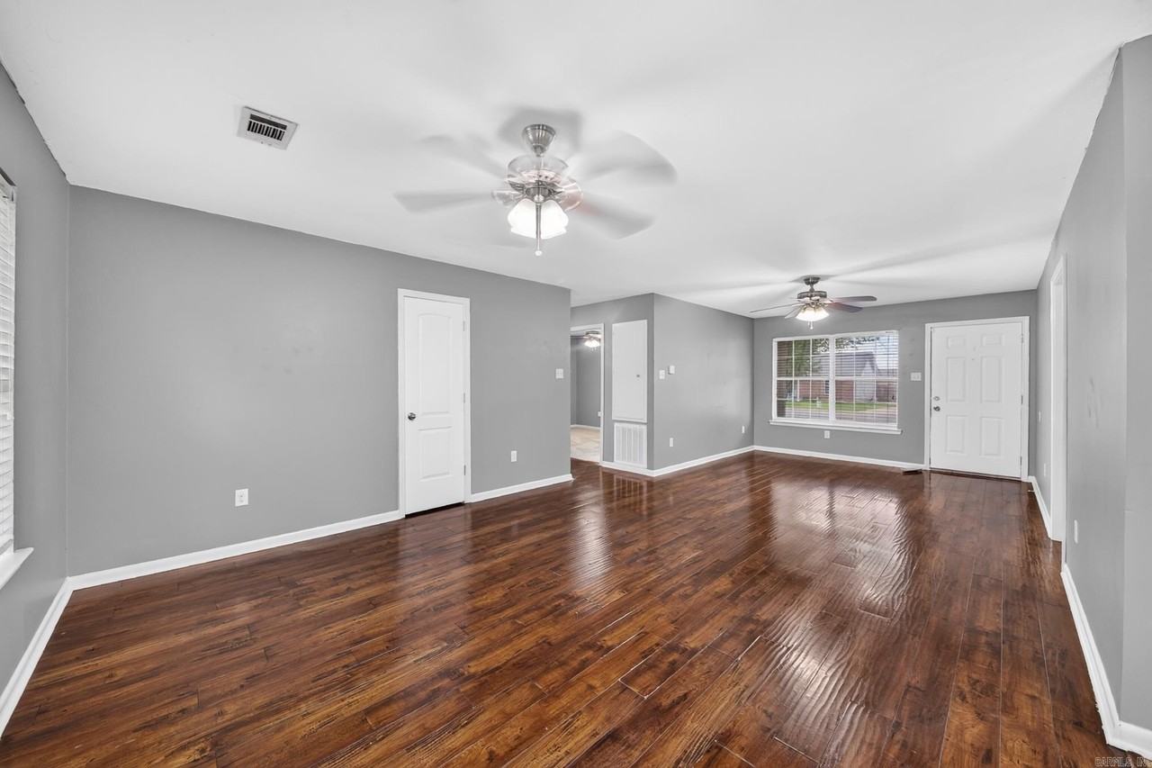 15 Burns Dr - Photo 6 of 34