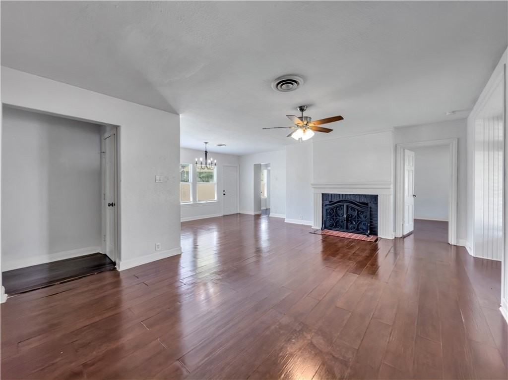 329 Foster Dr - Photo 4 of 22
