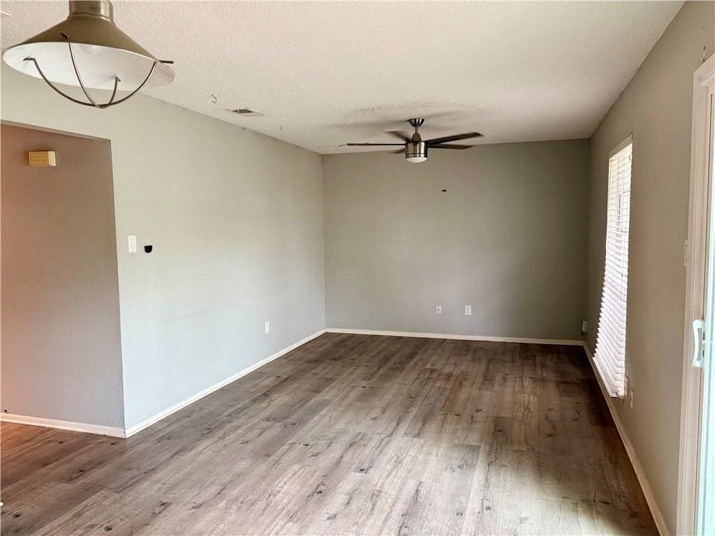 865 Quetzal St #3 - Photo 4 of 8