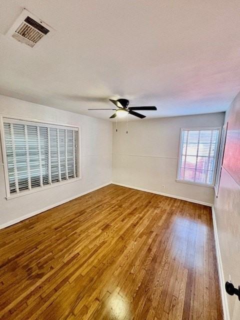 1045 Dolphin Pl - Photo 5 of 9