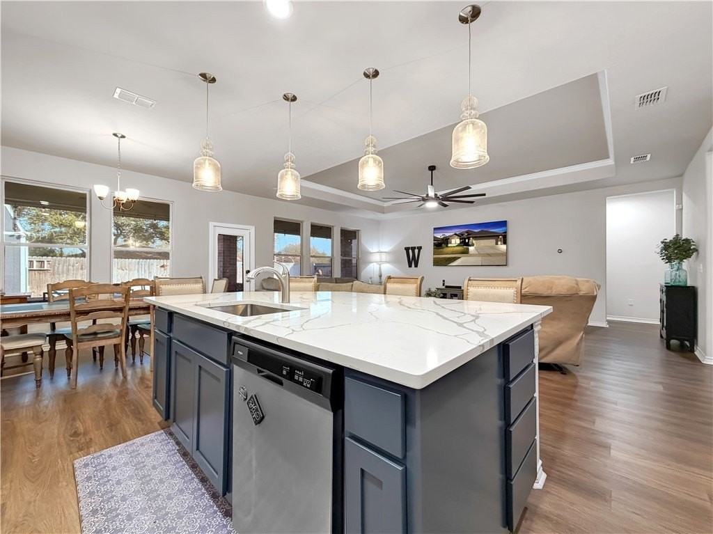 2410 Thankful St - Photo 7 of 36