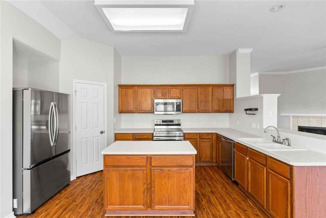6013 Sutherland Dr - Photo 6 of 15