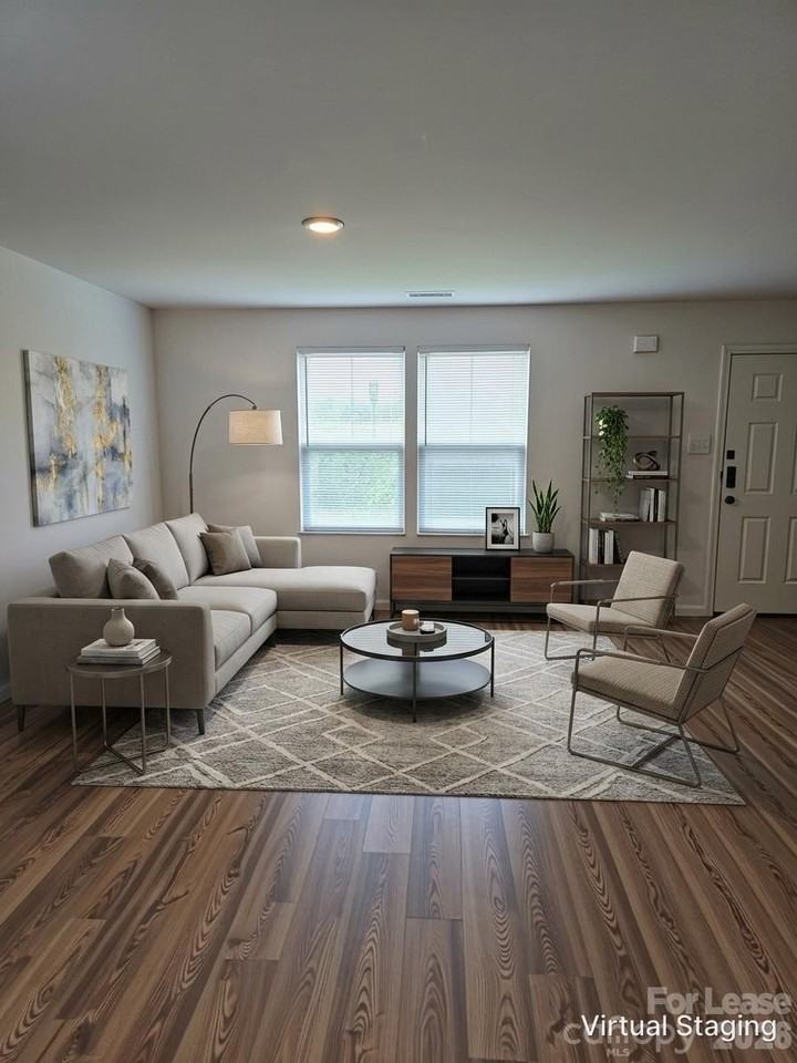 2226 Cranberry Way - Photo 3 of 8