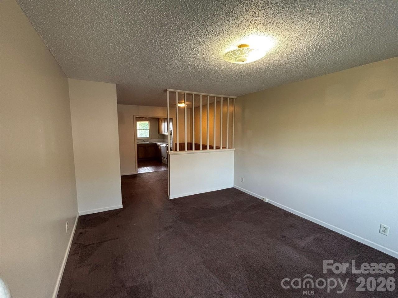 121 Massapoag Rd - Photo 2 of 10