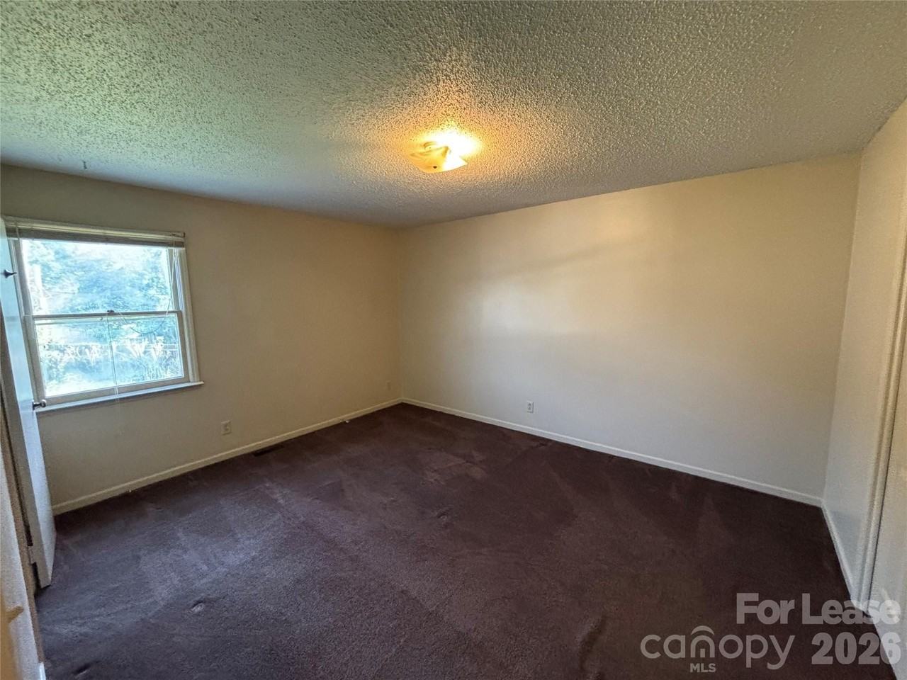 121 Massapoag Rd - Photo 6 of 10