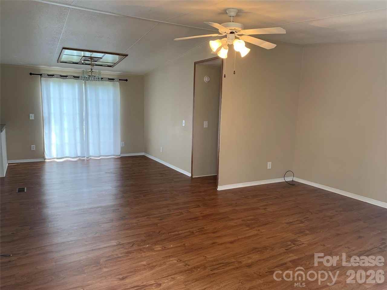 135 Langtree Rd - Photo 4 of 15