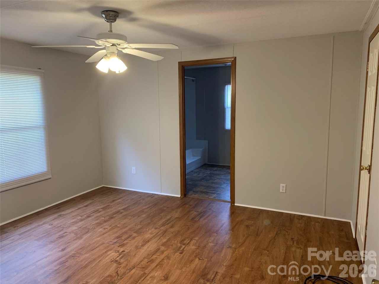 135 Langtree Rd - Photo 6 of 15