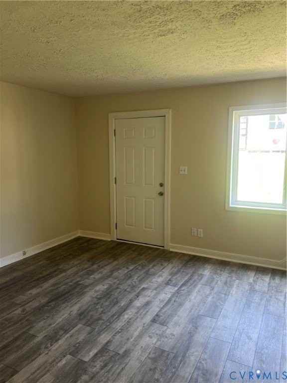 301 Monticello Dr - Photo 3 of 12