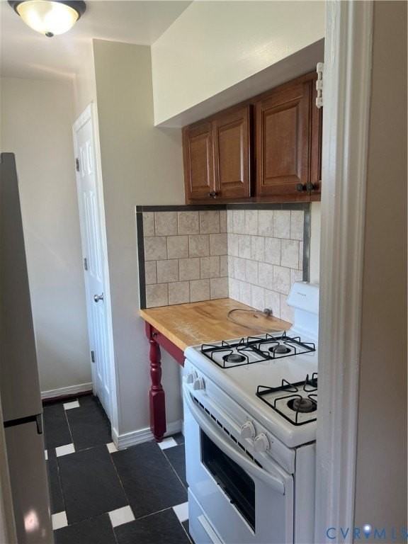 605 Monticello Dr - Photo 4 of 11