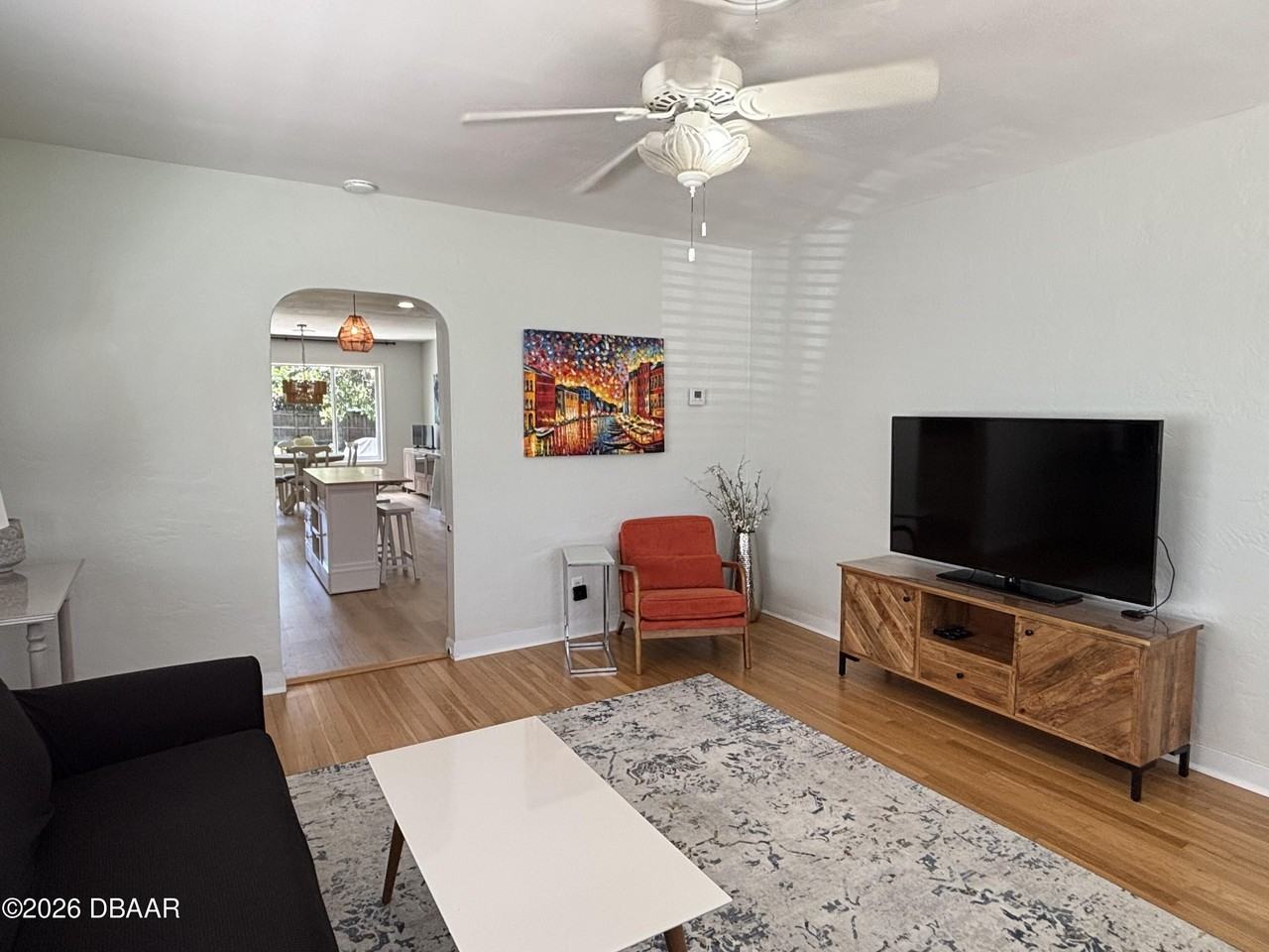 43 Warwick Ave - Photo 5 of 34