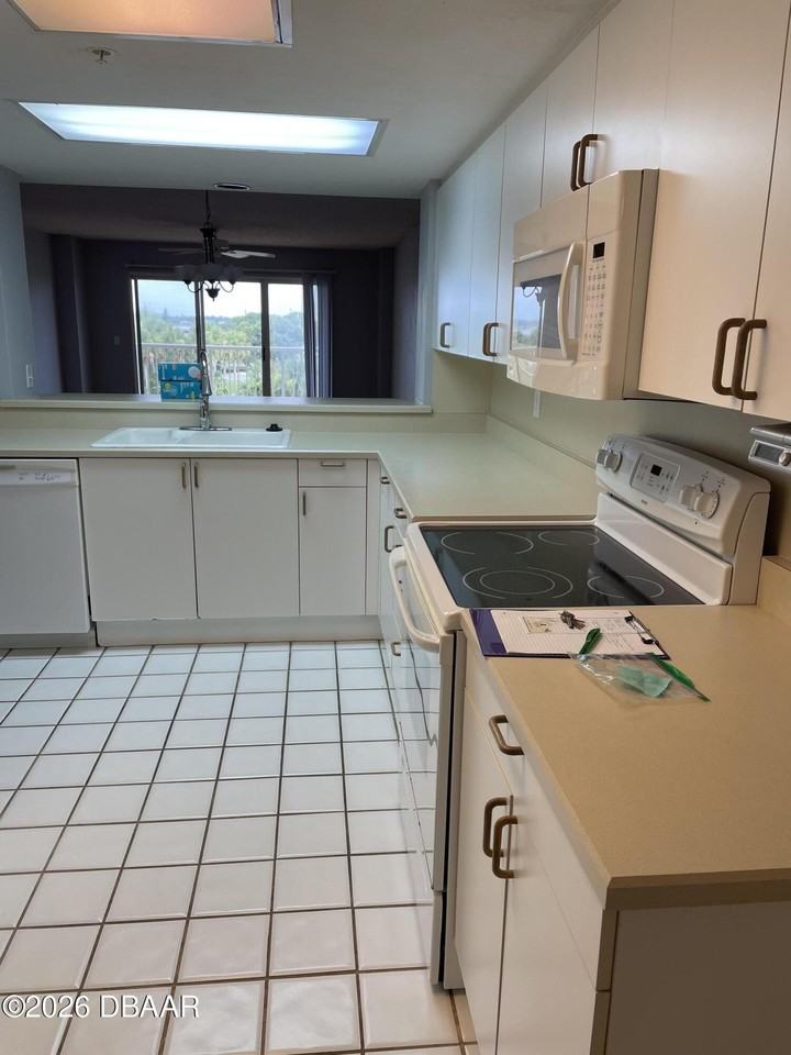 3 Ocean Way Dr #4A6 - Photo 6 of 17