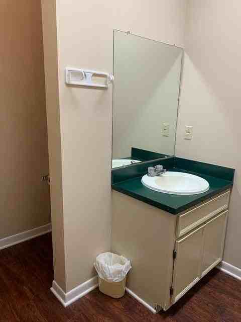 1301 N Eglin Pkwy #F - Photo 6 of 9