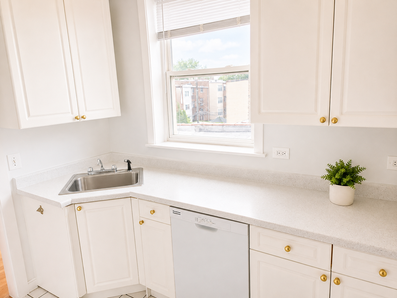 6420 N Newgard Ave #1W - Photo 5 of 6