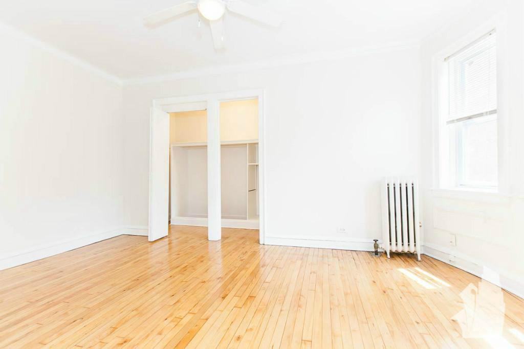 5516 N Kenmore Ave #203 - Photo 3 of 10