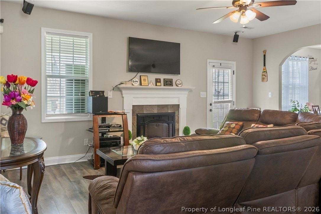 221 Fountain Grove Dr - Photo 7 of 28