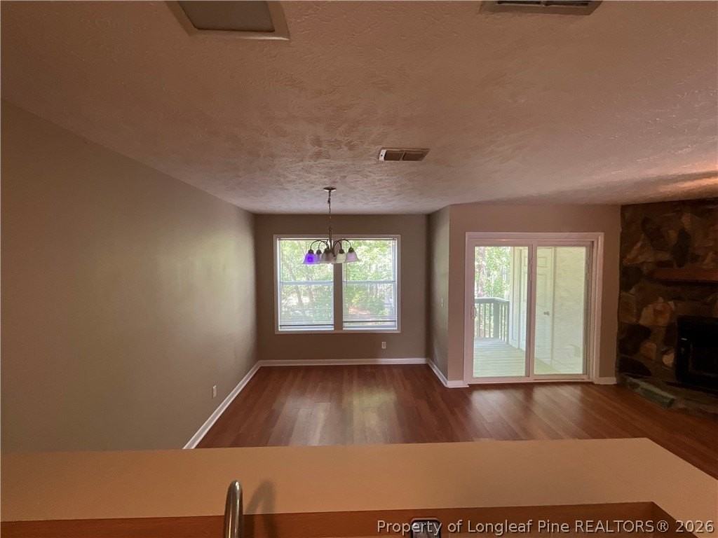 1025 Wood Creek Dr #5 - Photo 4 of 19