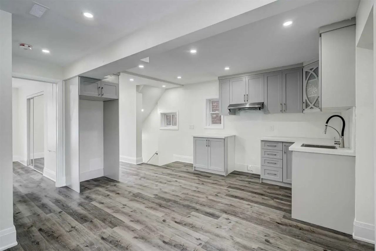 205 Hunter Street East - Photo 5 of 10