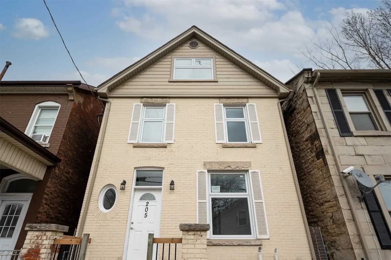 205 Hunter Street East - Photo 2 of 10