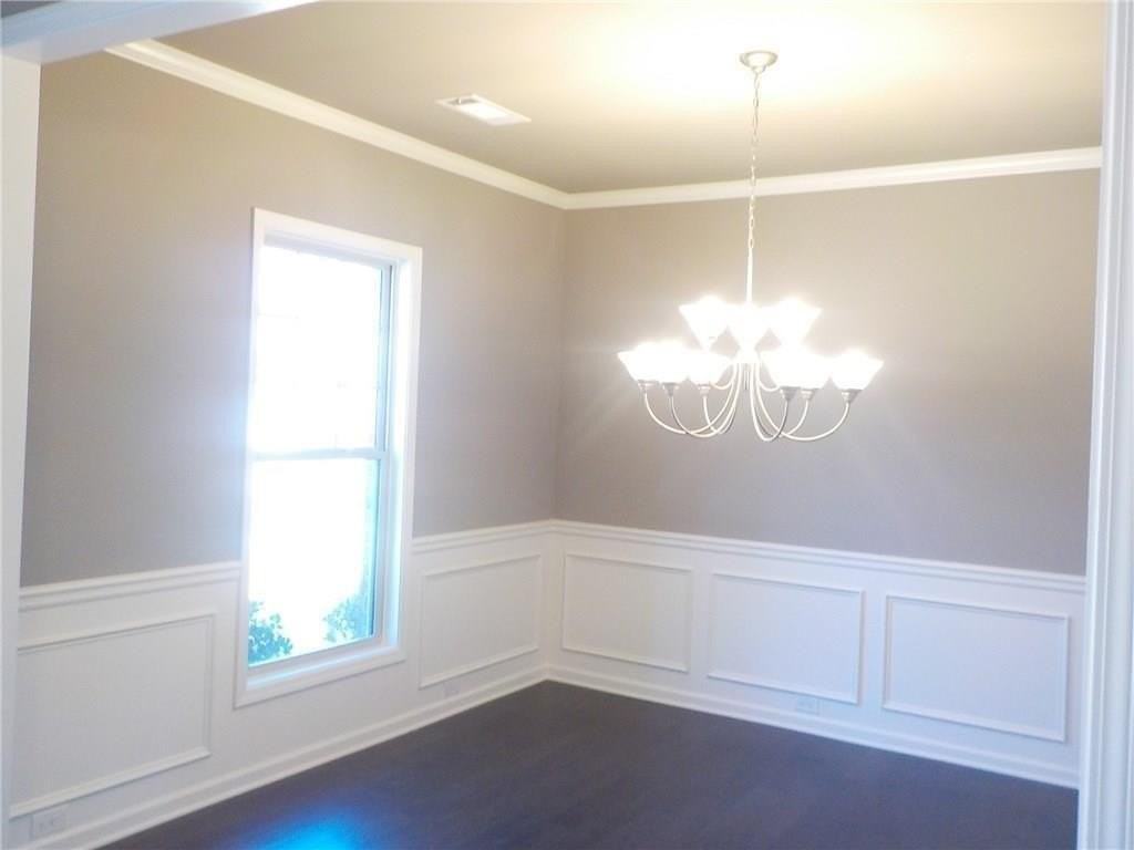 2485 Matlin Way - Photo 6 of 14