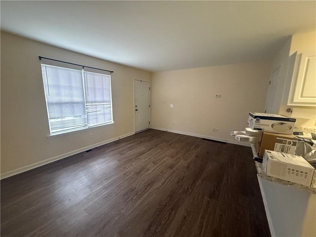 683 Grant St #I - Photo 3 of 10