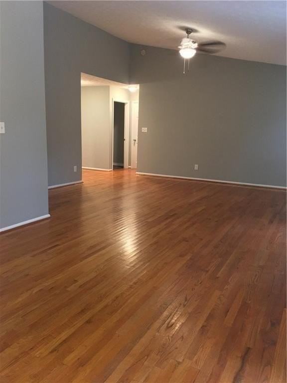 3225 Ennfield Ln - Photo 3 of 19