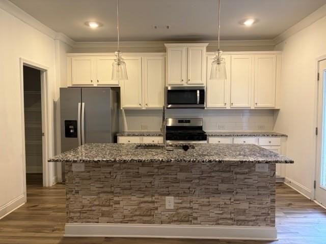 454 Sterling Creek Way - Photo 5 of 22