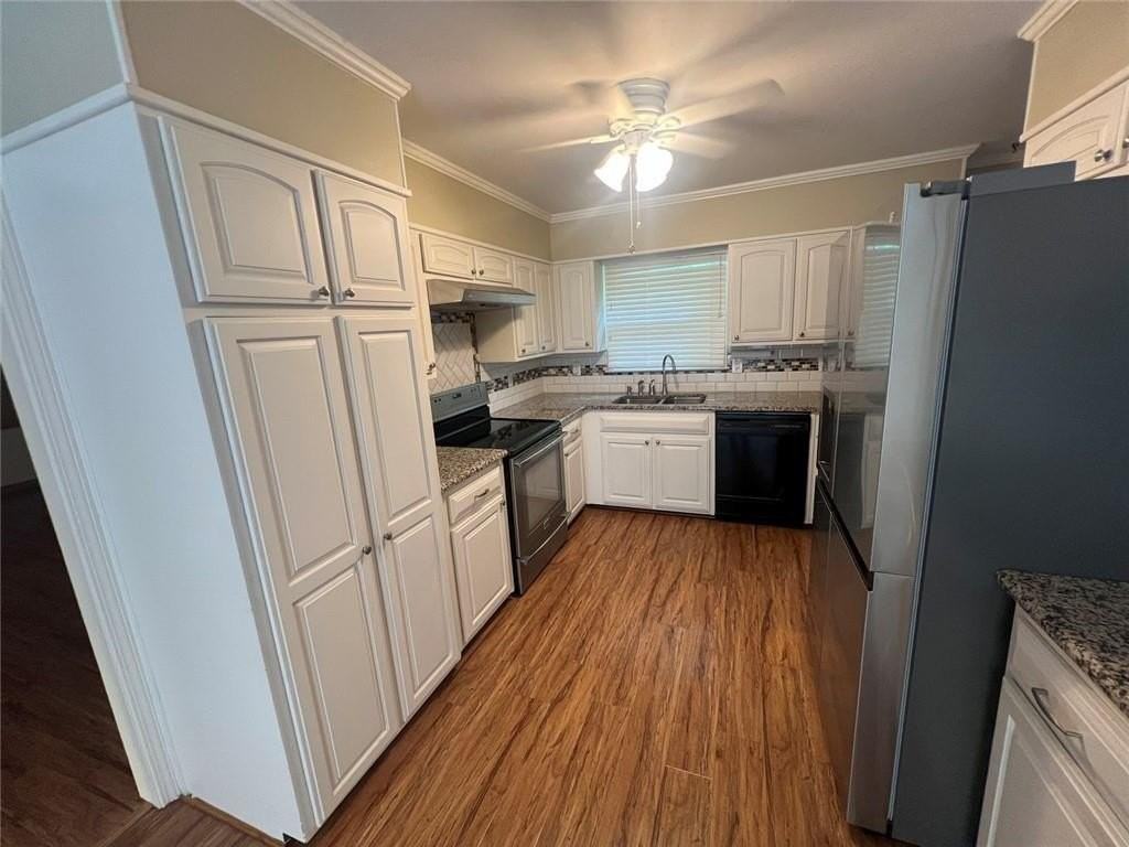 554 Cana Of Galilee Ct - Photo 7 of 20