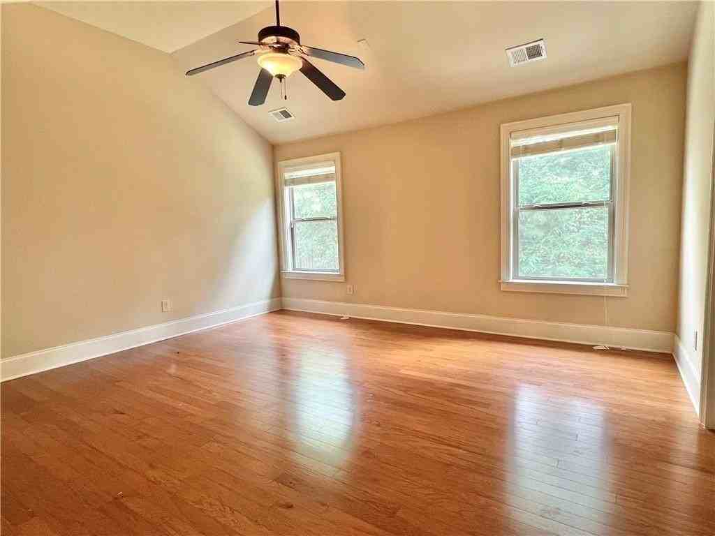 590 Summerstone Ln - Photo 5 of 7