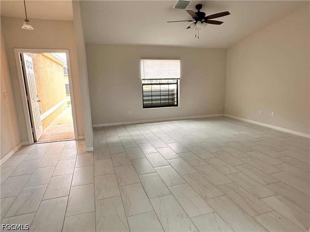 601 Ne 11th Ter - Photo 5 of 8