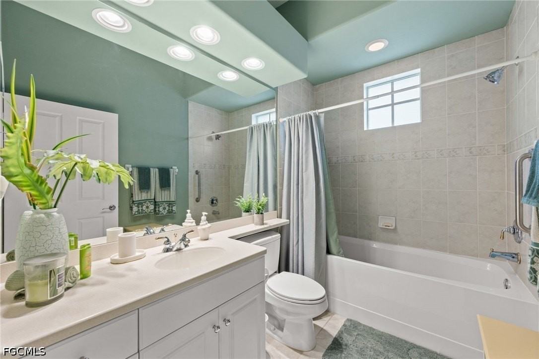 8641 Piazza Del Lago Cir #201 - Photo 6 of 46