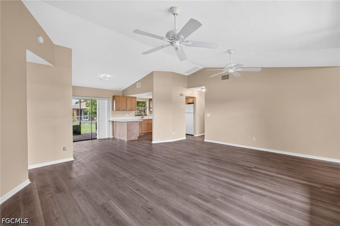 718 Sw 35th Ter - Photo 5 of 23