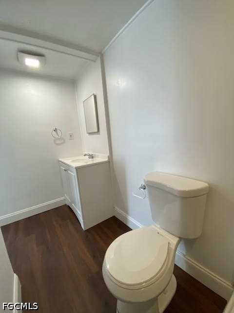 717 Burdick Ave - Photo 6 of 22