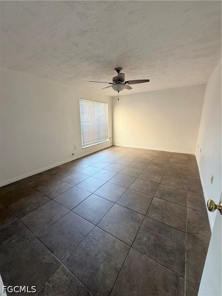 12636 Kenwood Ln #B - Photo 5 of 11