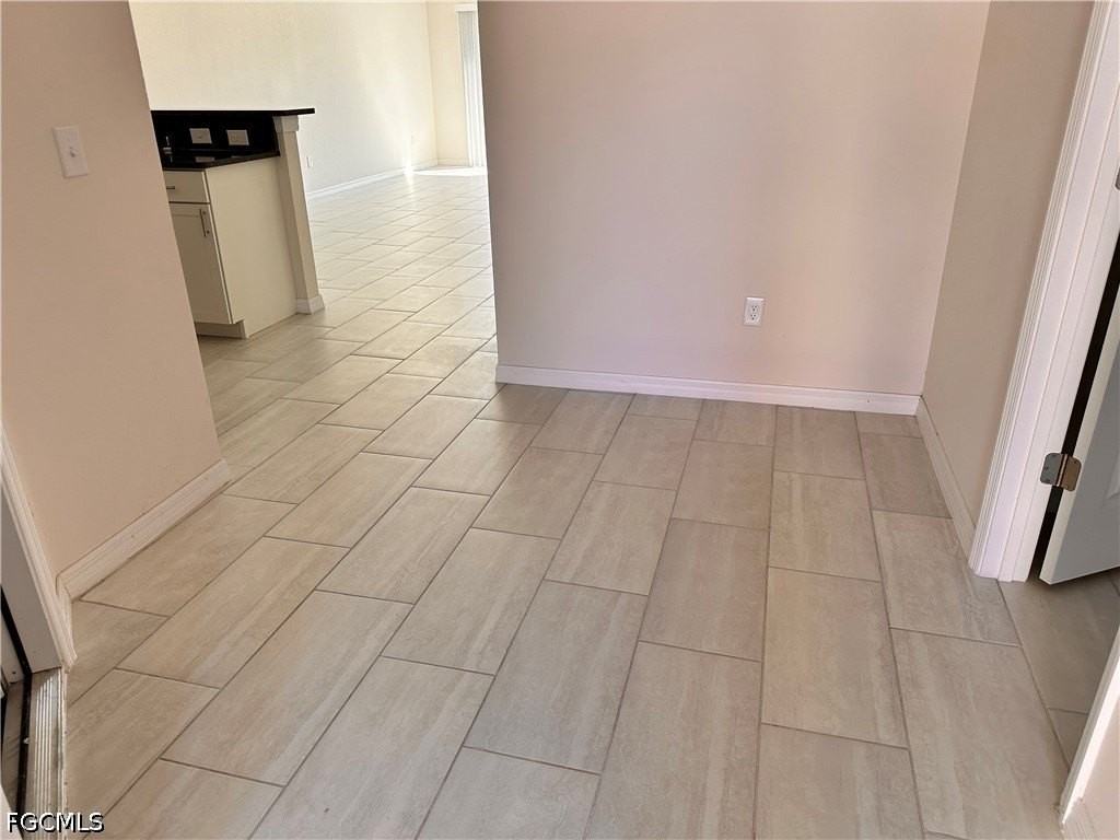 832 Gleason Pkwy - Photo 2 of 15