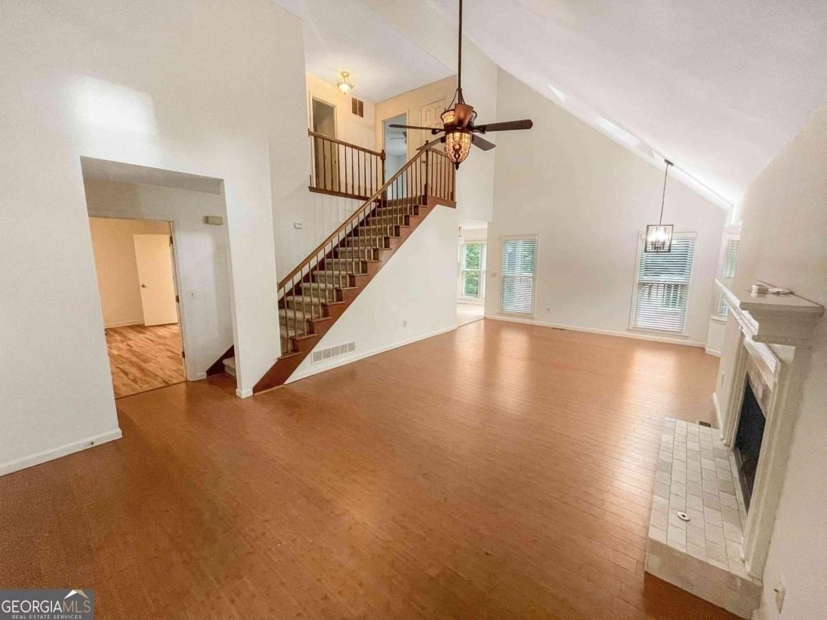 1454 Hembree Station Dr - Photo 5 of 39