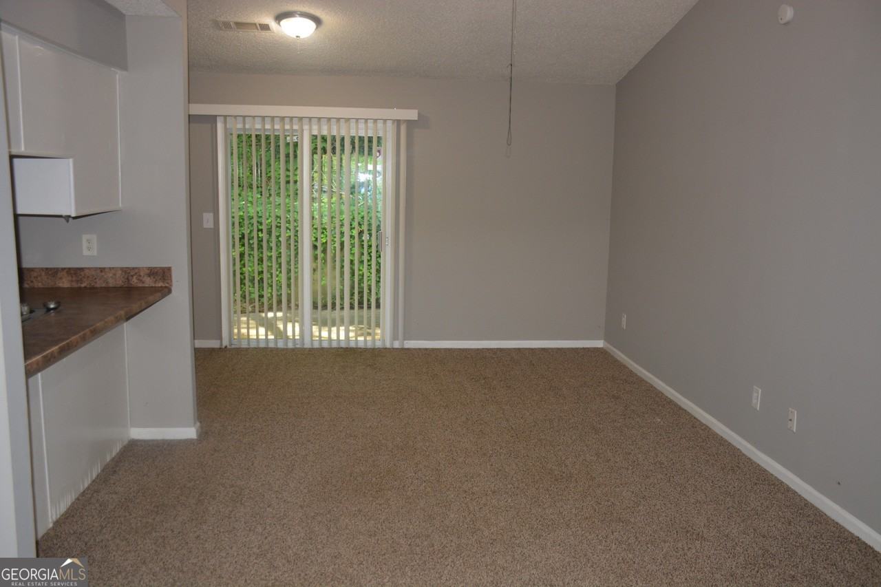 4952 Isle Royal Ct - Photo 4 of 11