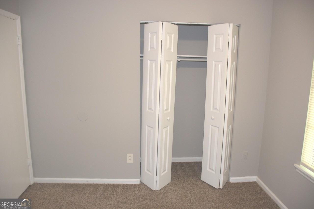 4952 Isle Royal Ct - Photo 6 of 11